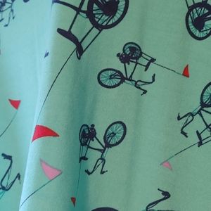 XS LuLaRoe Bicycle Shirt
